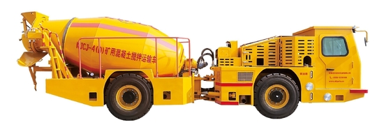4立方メートル 関節式コンクリートミキサー 採掘 コンクリートミキサー トラック KJCJ-4D